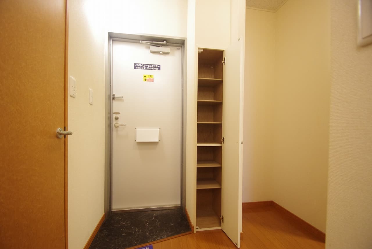 Room image 11