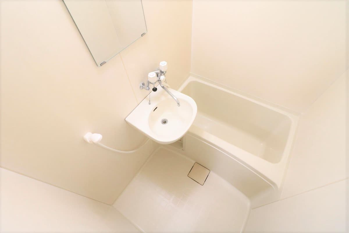Room image 12