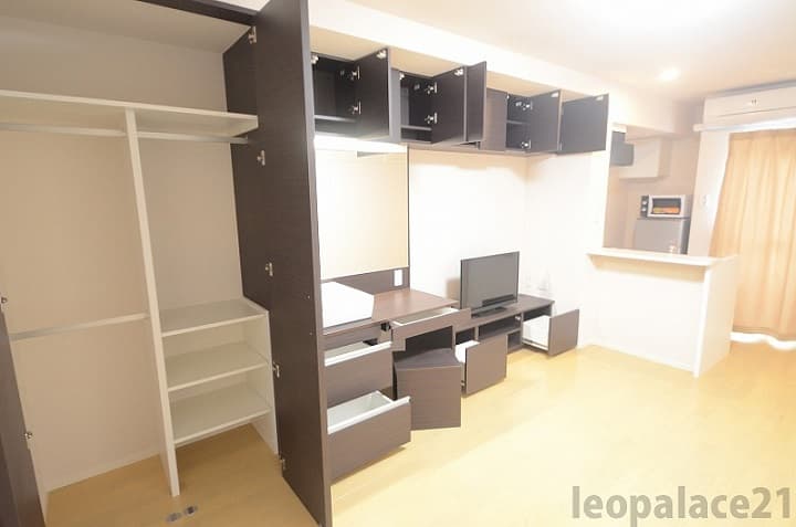 Room image 13