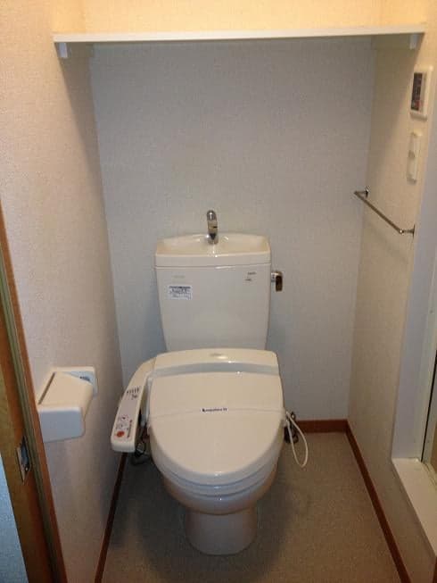 Room image 10