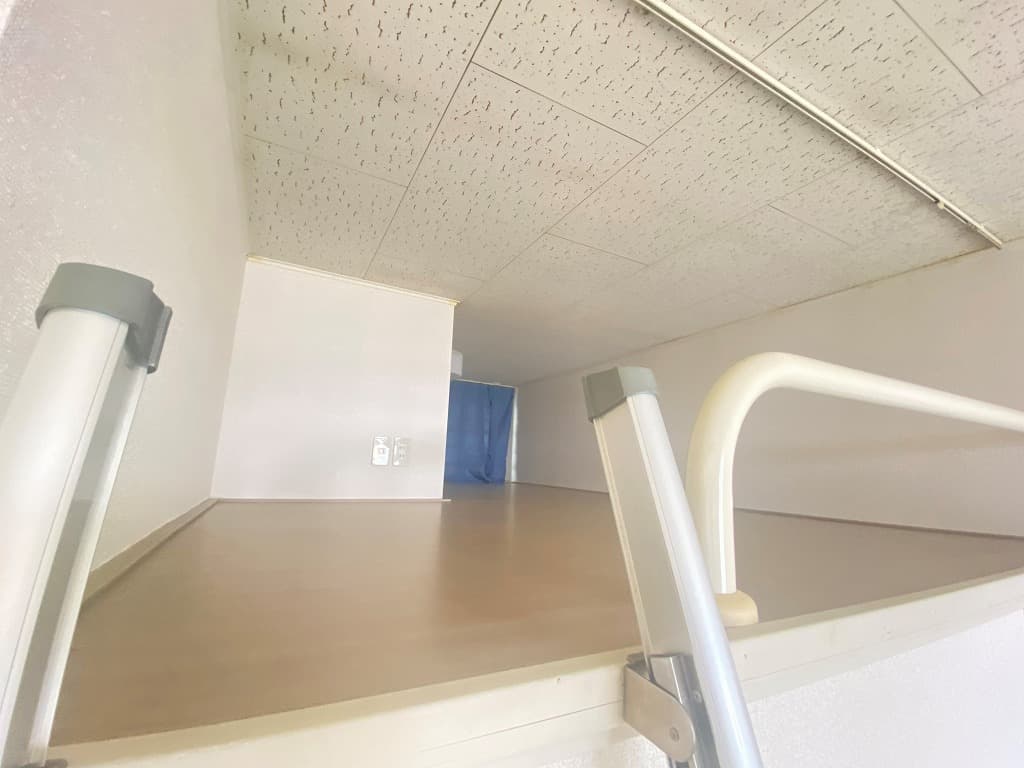 Room image 10