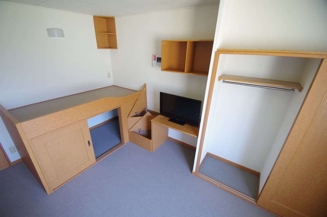 Room image 10