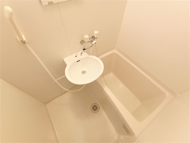 Room image 10