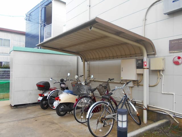 Room image 12