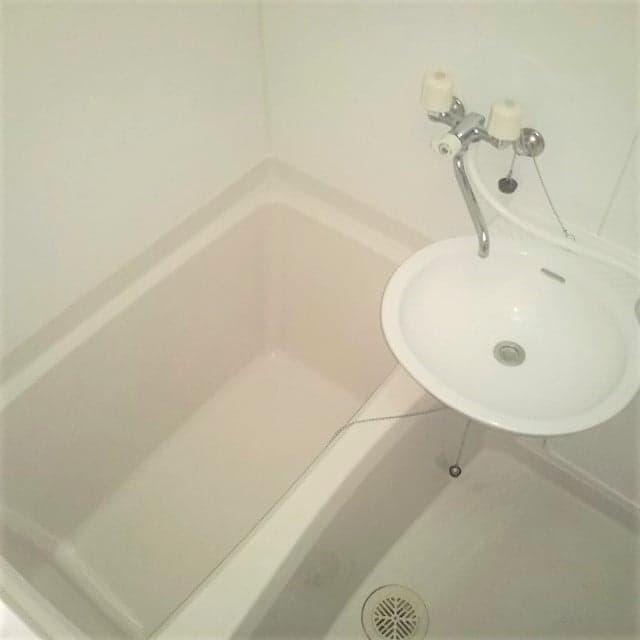 Room image 11