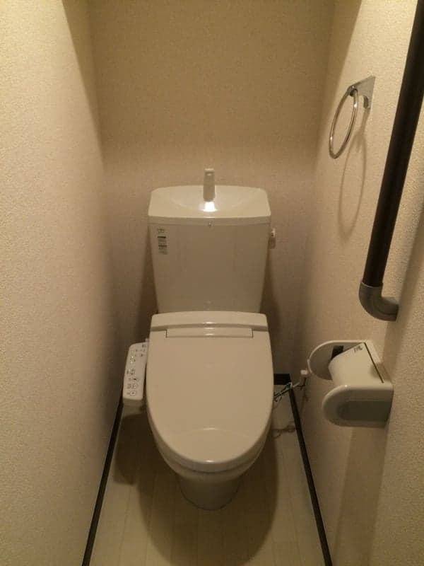 Room image 8