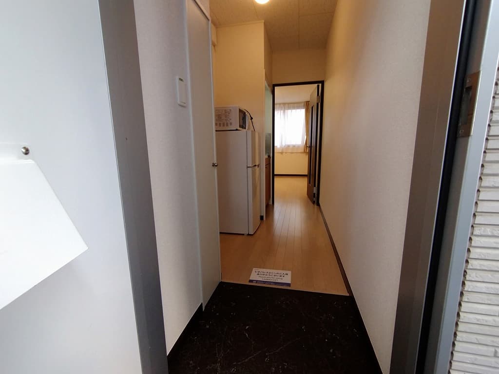 Room image 11