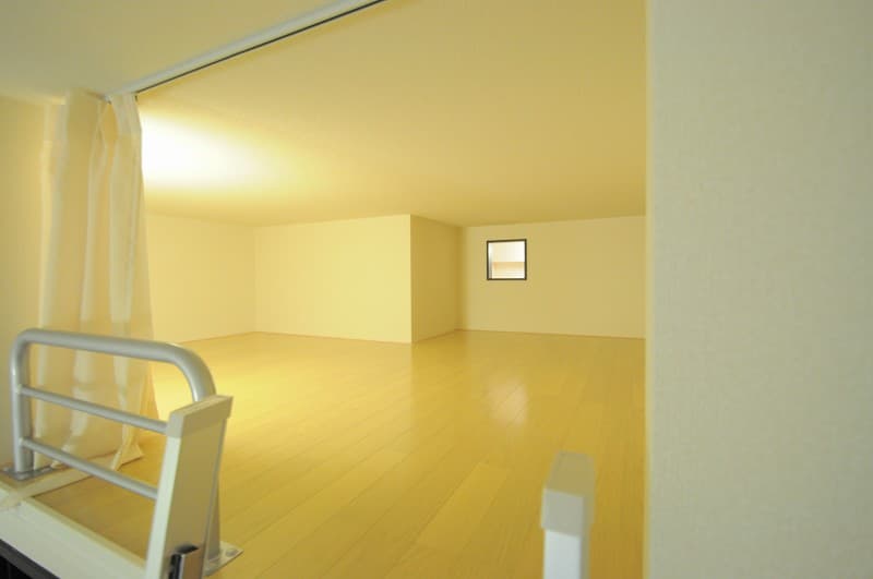 Room image 12