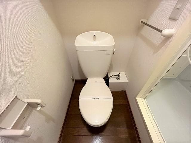 Room image 9