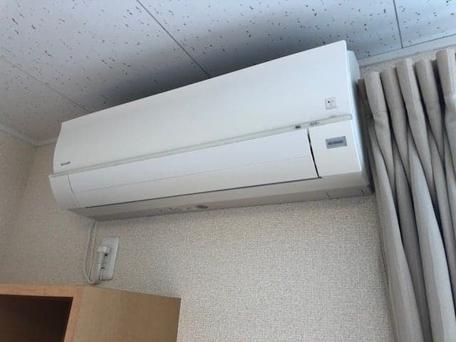 Room image 13