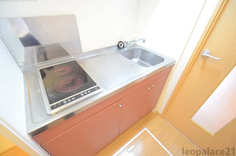 Room image 8
