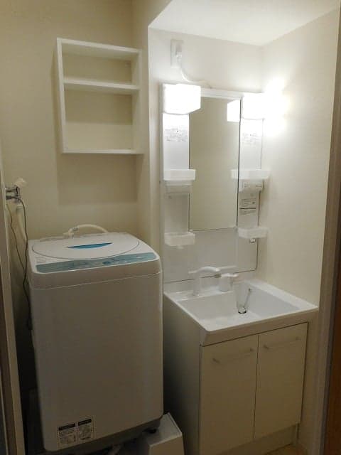 Room image 10