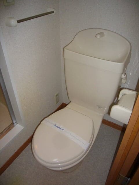 Room image 9
