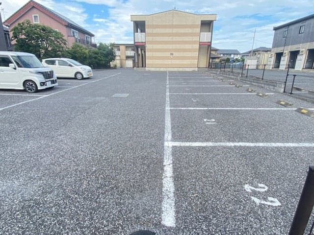 Room image 16