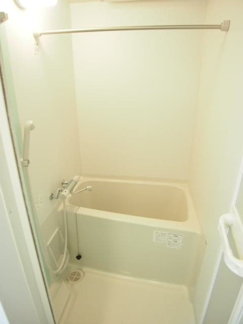 Room image 11
