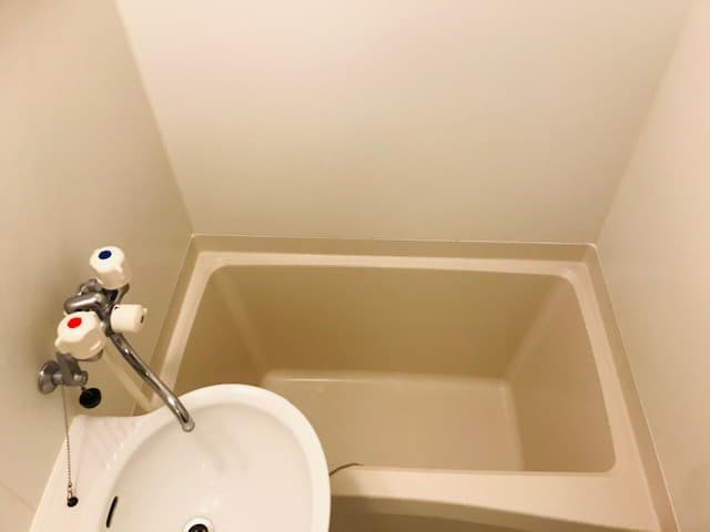 Room image 10