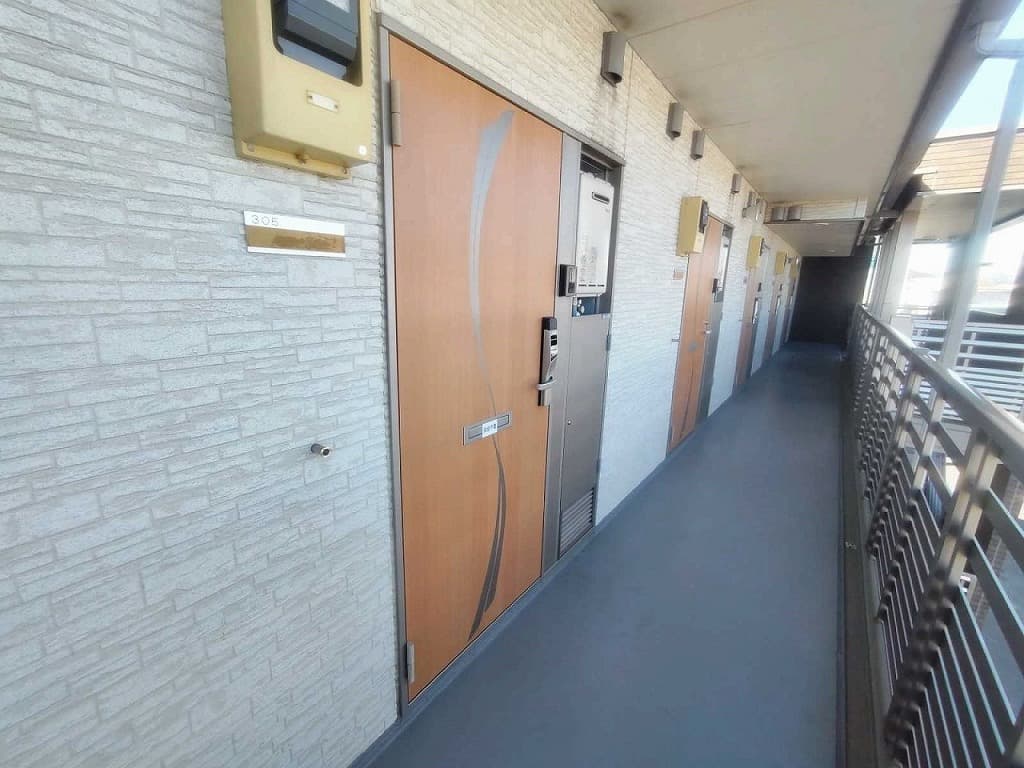 Room image 12