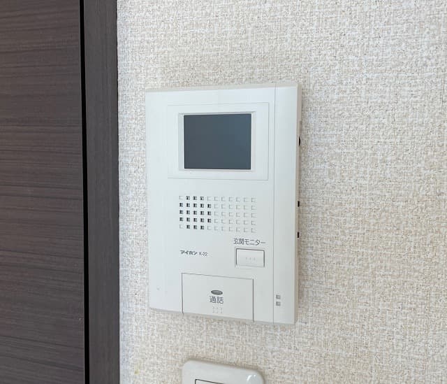 Room image 10