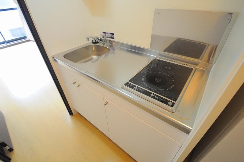 Room image 8