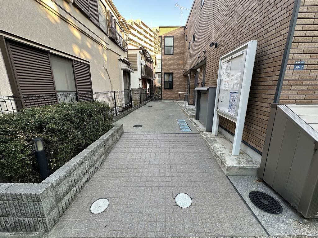 Room image 11