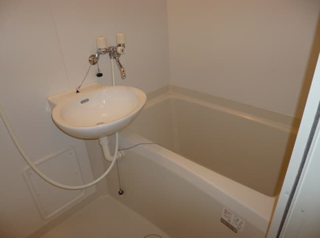 Room image 8