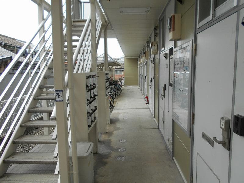Room image 12