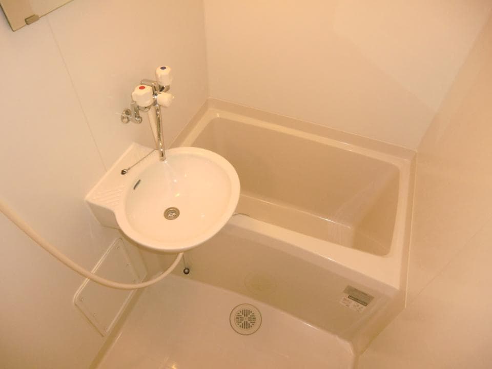 Room image 13