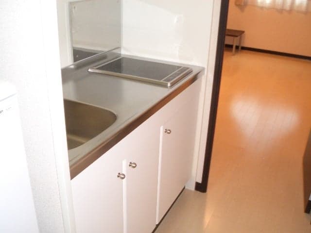 Room image 8