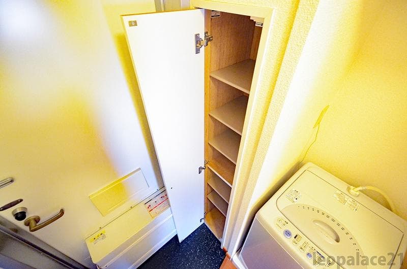 Room image 11