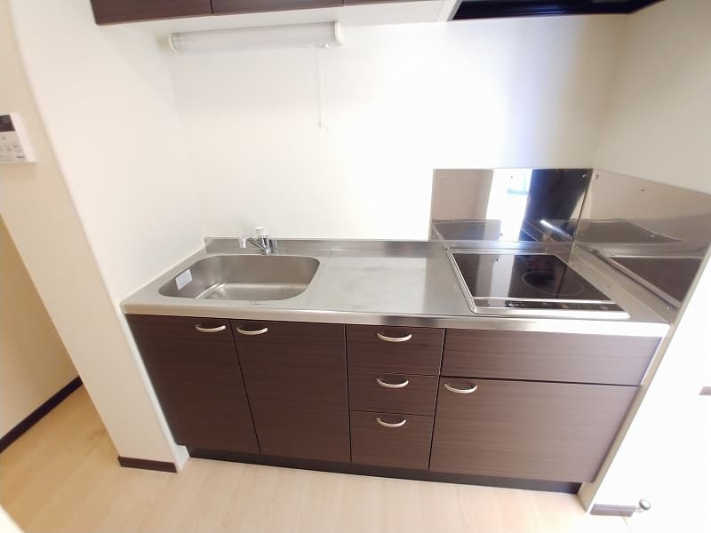 Room image 12