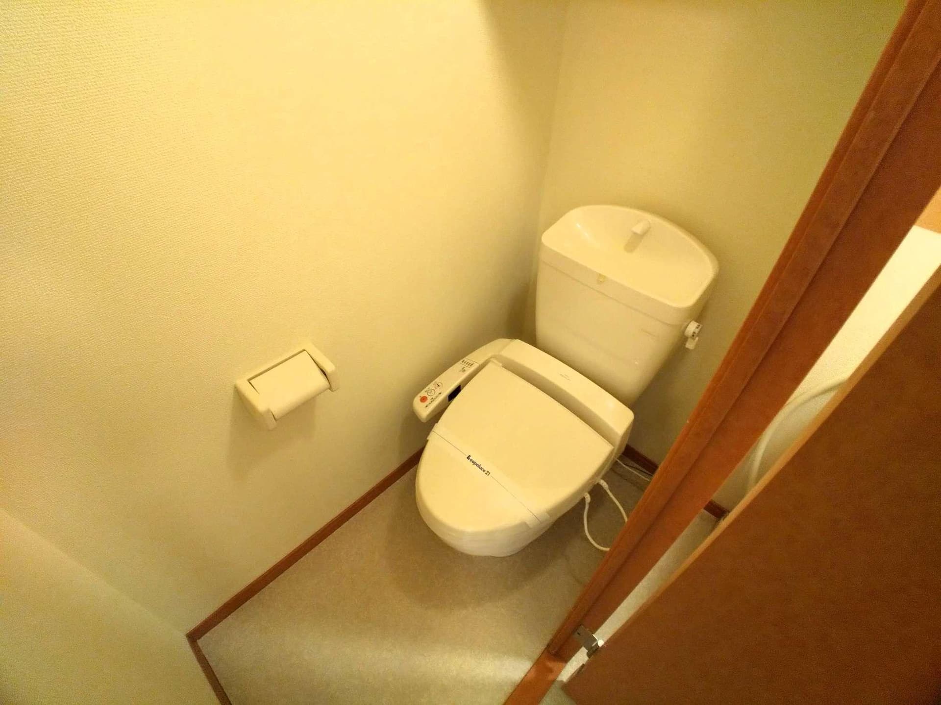 Room image 10