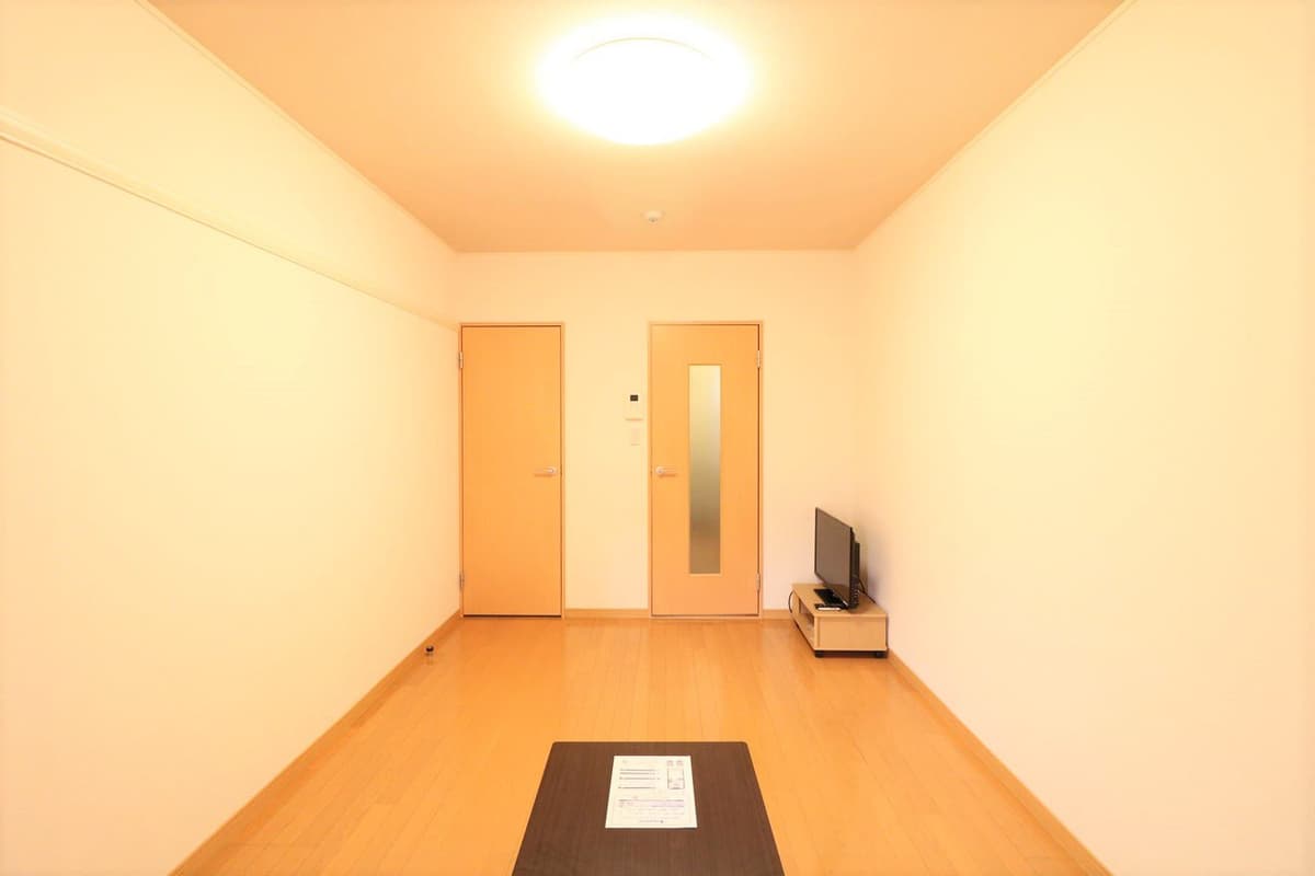 Room image 11