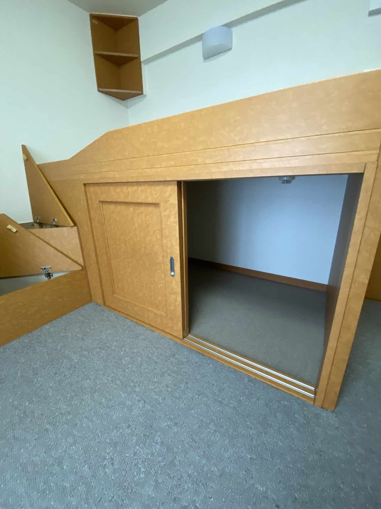 Room image 12
