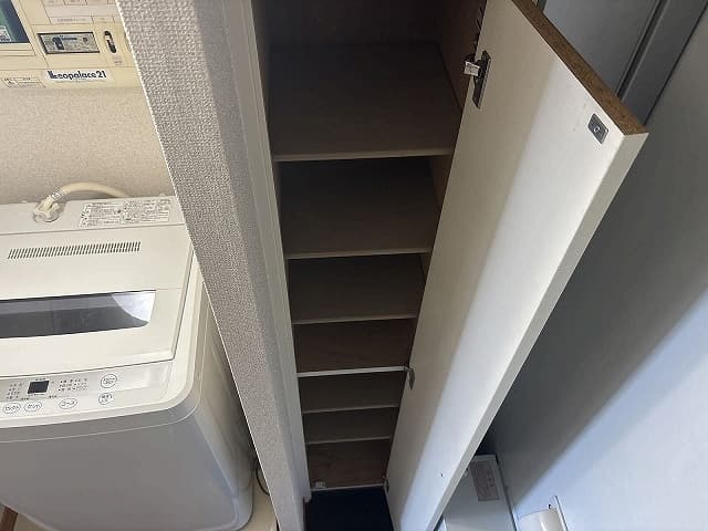 Room image 13