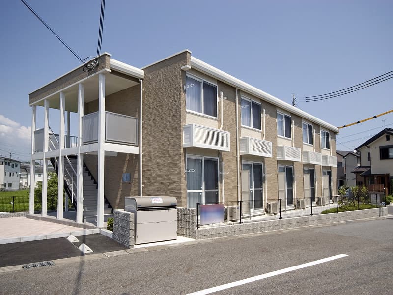Main exterior of leopalace Shikamichi