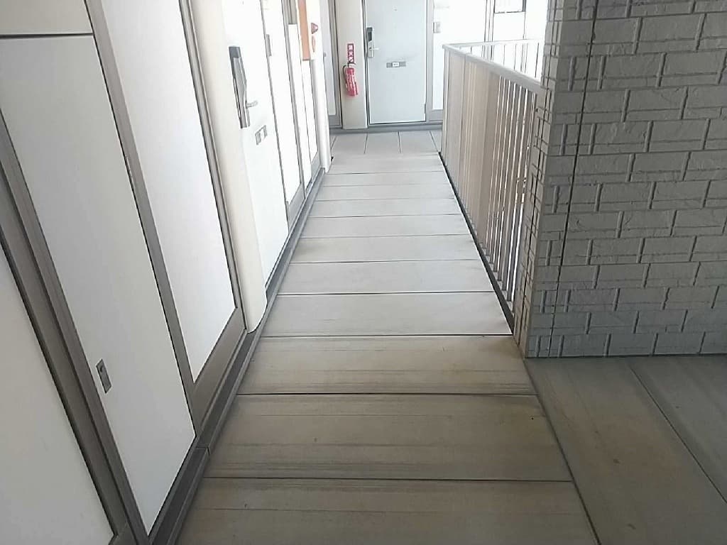 Room image 10