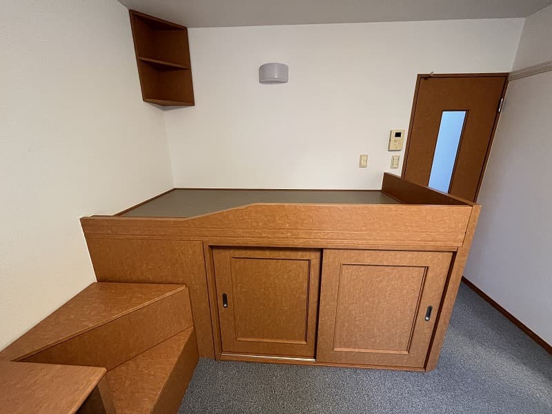 Room image 11
