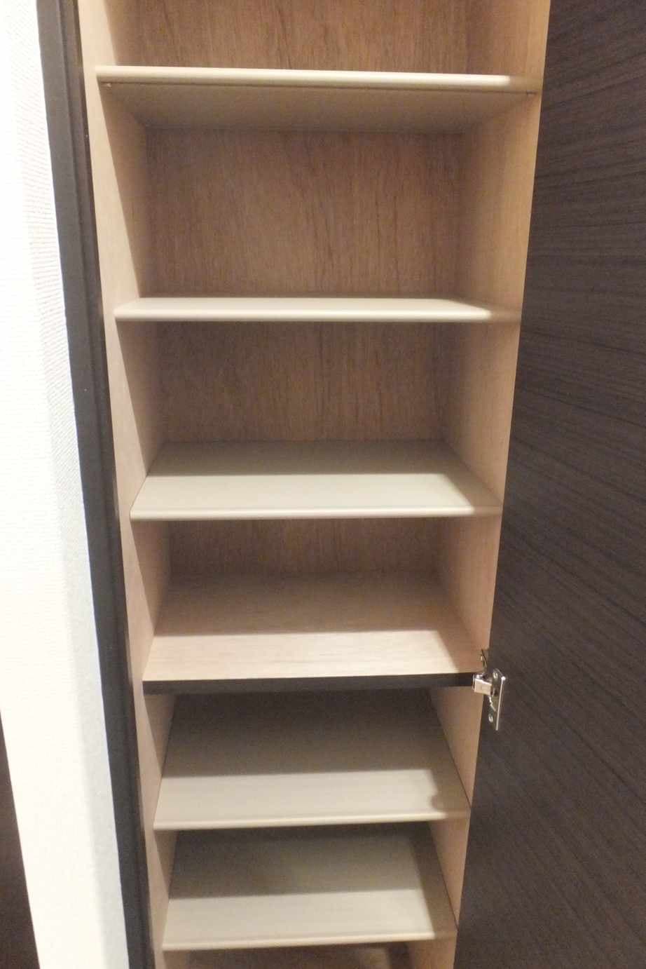Room image 12