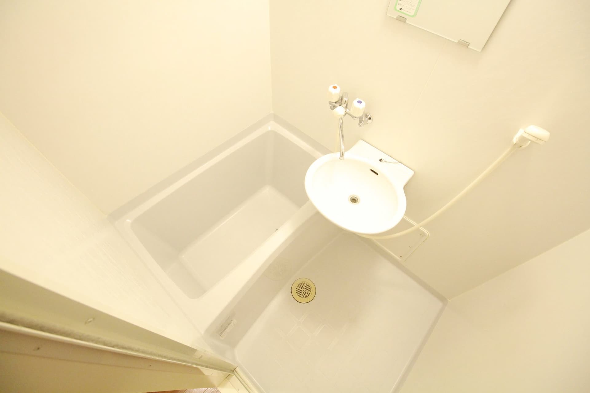Room image 12