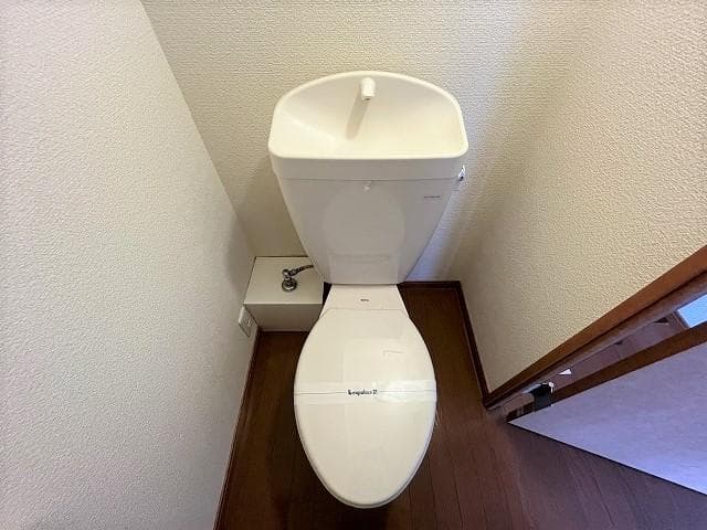 Room image 9