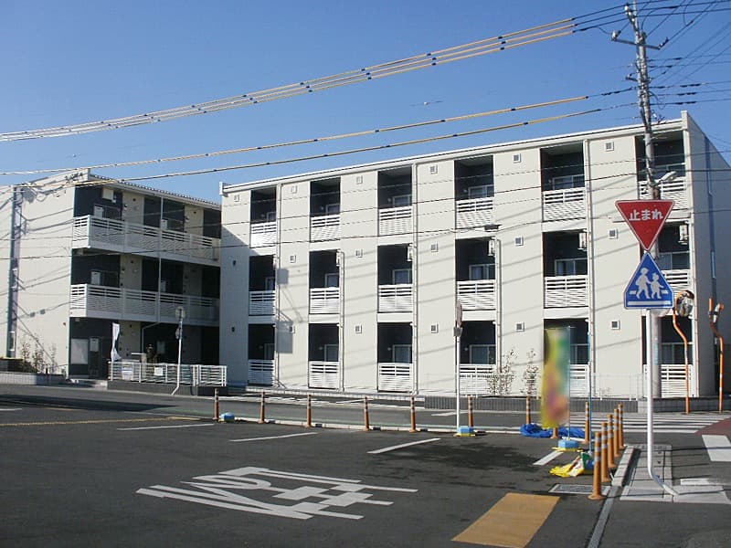 Main exterior of LEONEXT Salire III