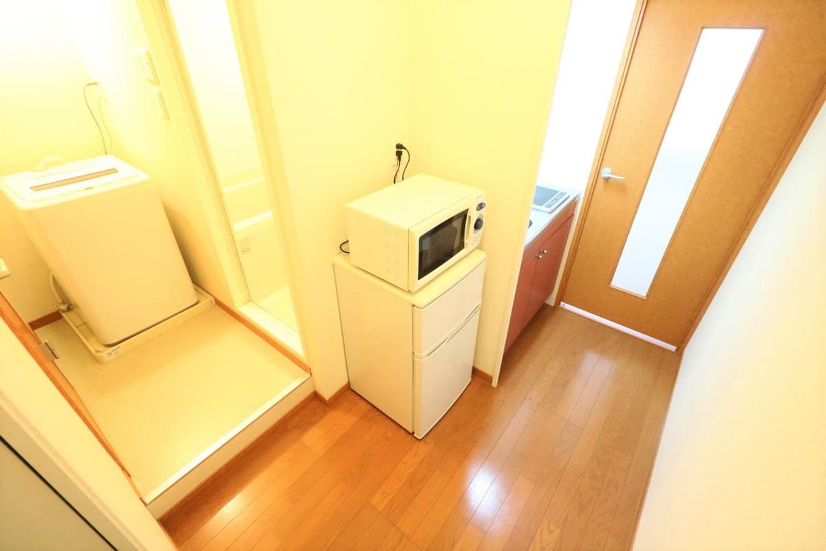 Room image 8
