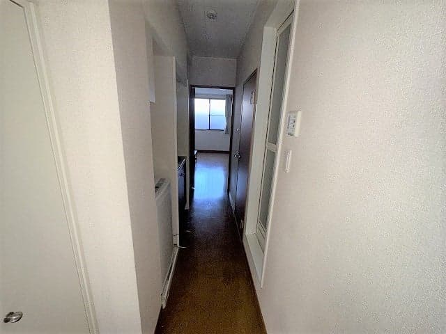 Room image 16