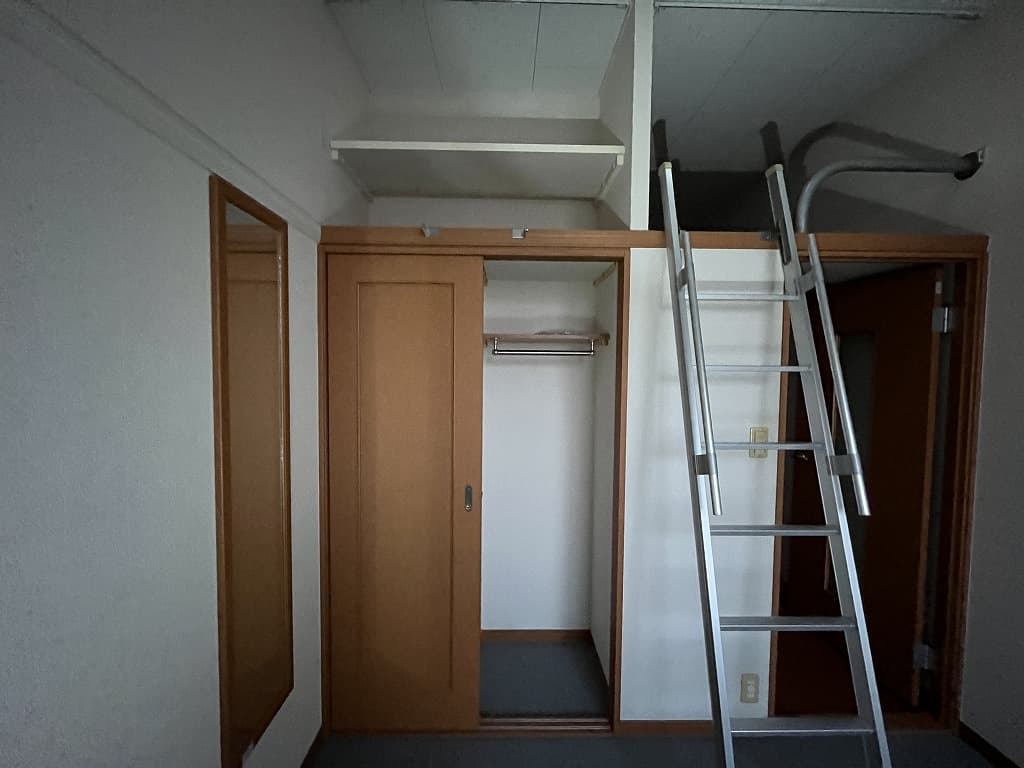 Room image 10
