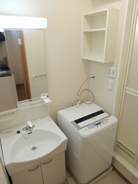 Room image 12
