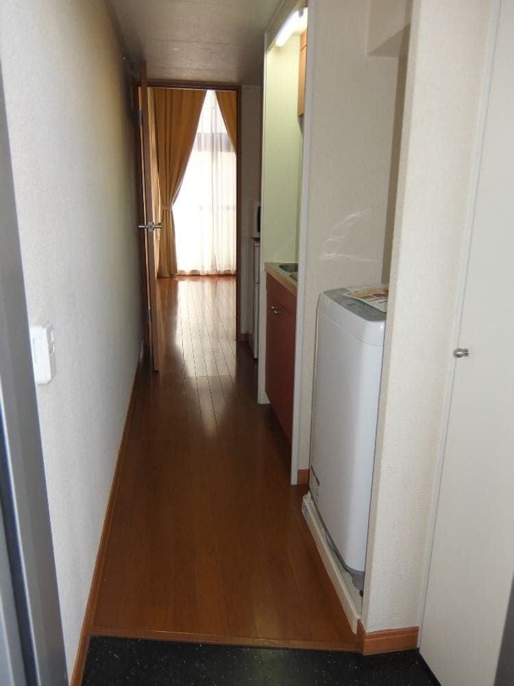Room image 15
