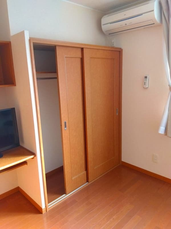 Room image 9