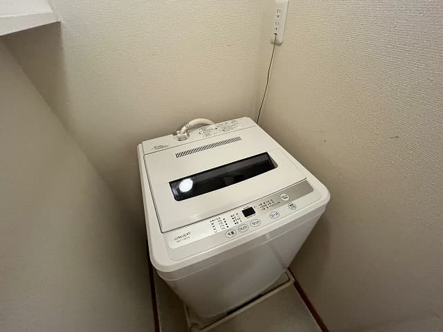Room image 12