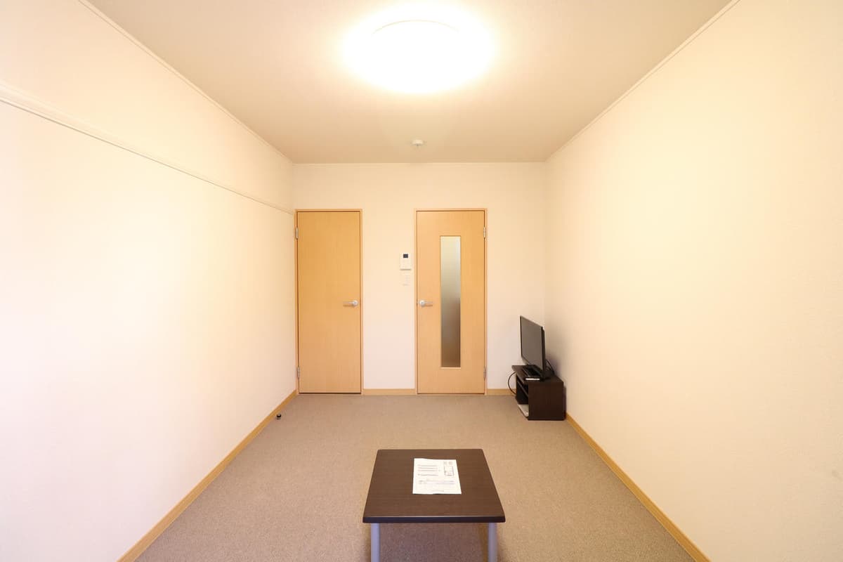 Room image 13
