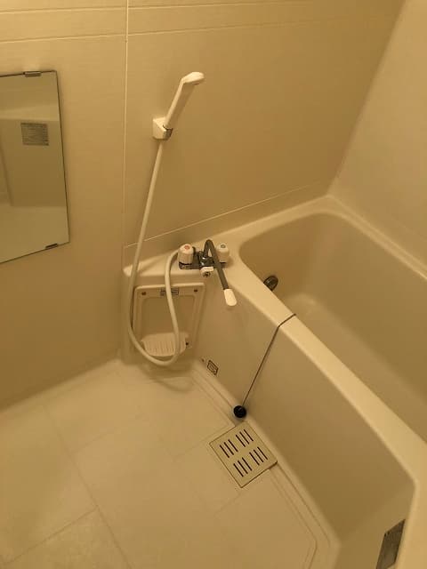 Room image 8
